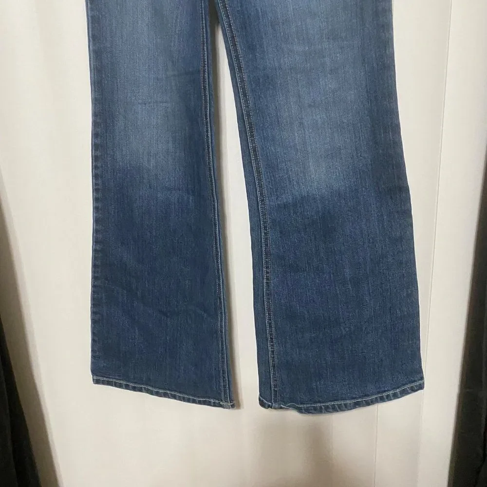 Old Navy Maternity Denim blue jeans.  Panel provides gentle back support as your - Picture 2 of 7